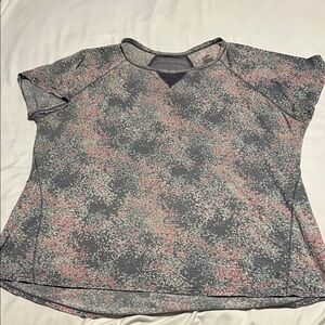 Climate Right Cuddl Duds Floral Gray and Pink Women's Top